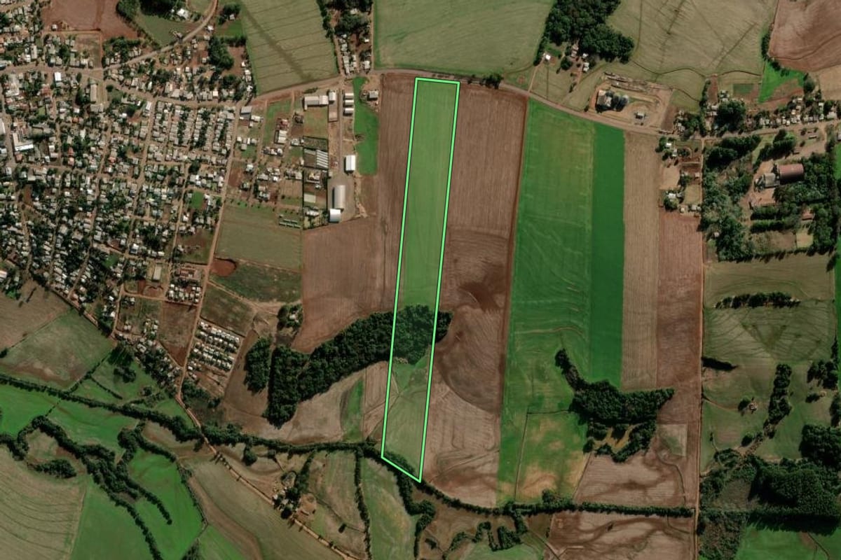 Imagem de satélite do imóvel rural em Coronel Bicaco (RS), com o contorno declarado no CAR desenhado por cima.