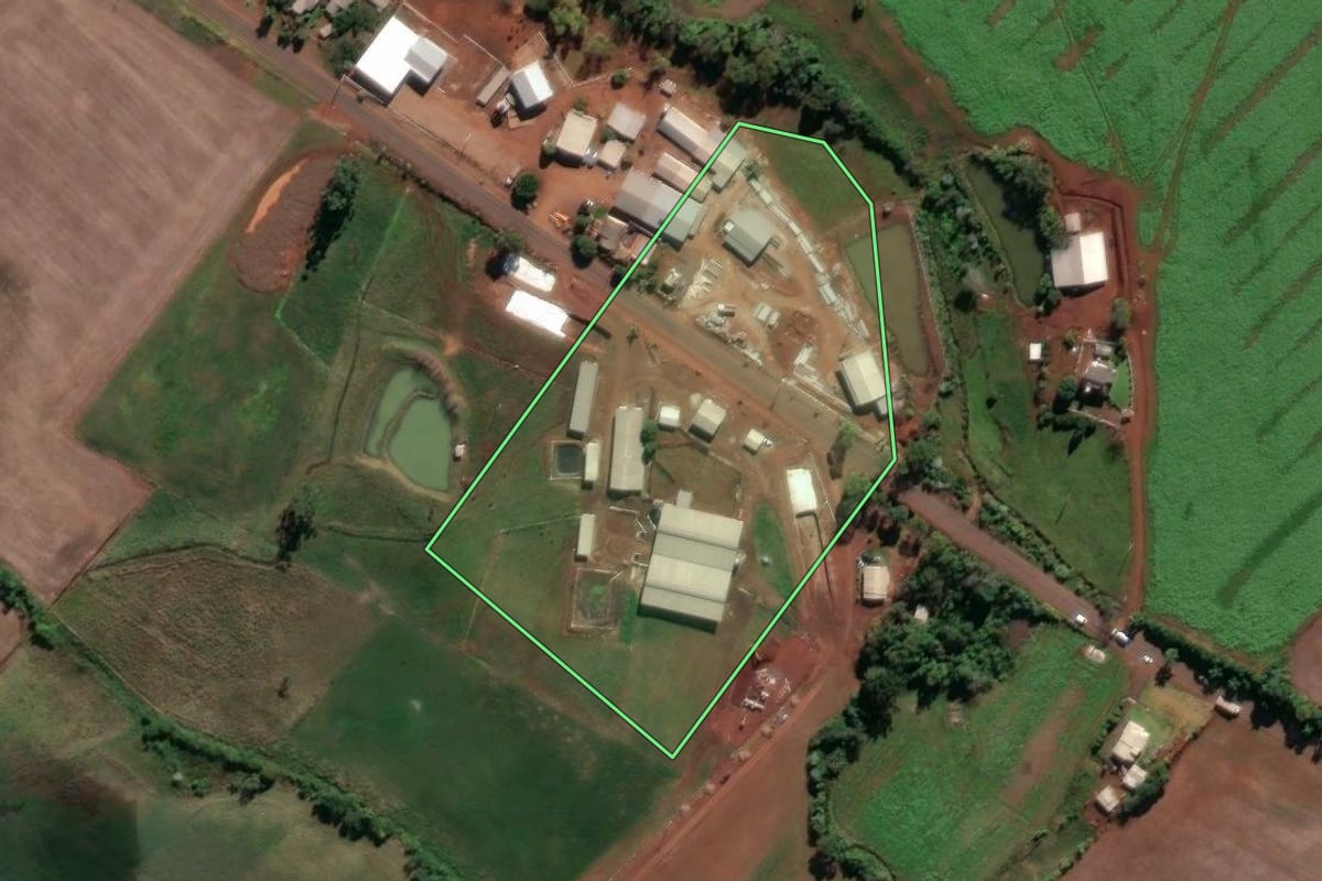 Imagem de satélite do imóvel rural em Cristal do Sul (RS), com o contorno declarado no CAR desenhado por cima.