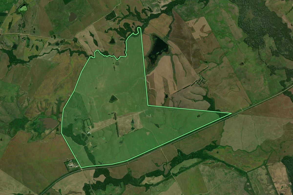 Imagem de satélite do imóvel rural em Dilermando de Aguiar (RS), com o contorno declarado no CAR desenhado por cima.