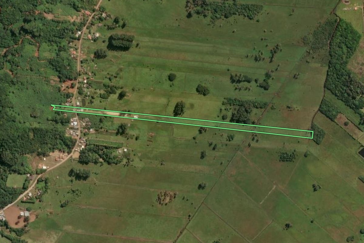 Imagem de satélite do imóvel rural em Dom Pedro de Alcântara (RS), com o contorno declarado no CAR desenhado por cima.