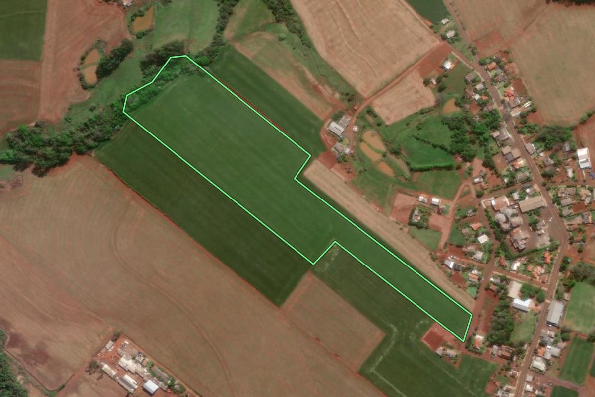 Imagem de satélite do imóvel rural em Doutor Maurício Cardoso (RS), com o contorno declarado no CAR desenhado por cima.