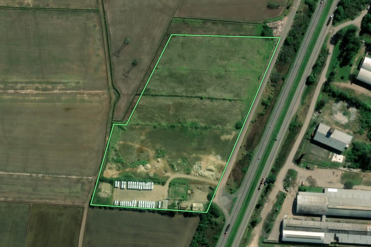 Imagem de satélite do imóvel rural em Eldorado do Sul (RS), com o contorno declarado no CAR desenhado por cima.
