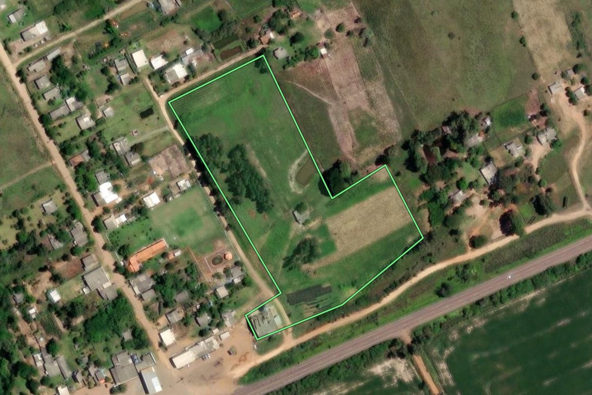 Imagem de satélite do imóvel rural em Eldorado do Sul (RS), com o contorno declarado no CAR desenhado por cima.