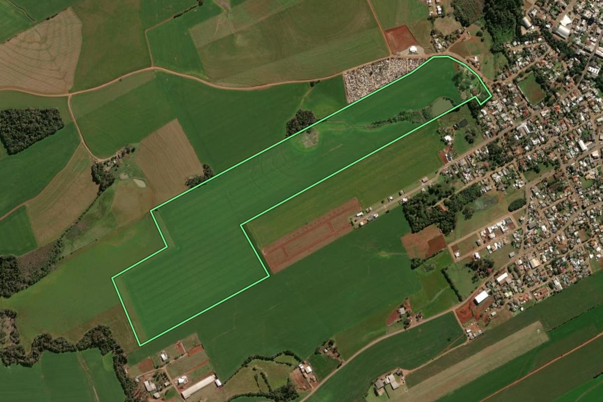 Imagem de satélite do imóvel rural em Espumoso (RS), com o contorno declarado no CAR desenhado por cima.