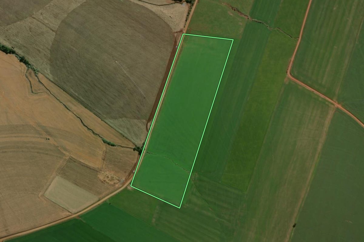 Imagem de satélite do imóvel rural em Espumoso (RS), com o contorno declarado no CAR desenhado por cima.