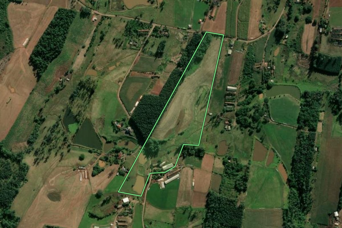 Imagem de satélite do imóvel rural em Estrela (RS), com o contorno declarado no CAR desenhado por cima.
