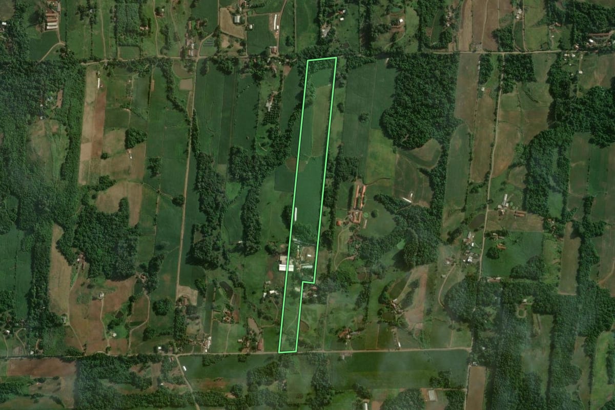 Imagem de satélite do imóvel rural em Estrela (RS), com o contorno declarado no CAR desenhado por cima.