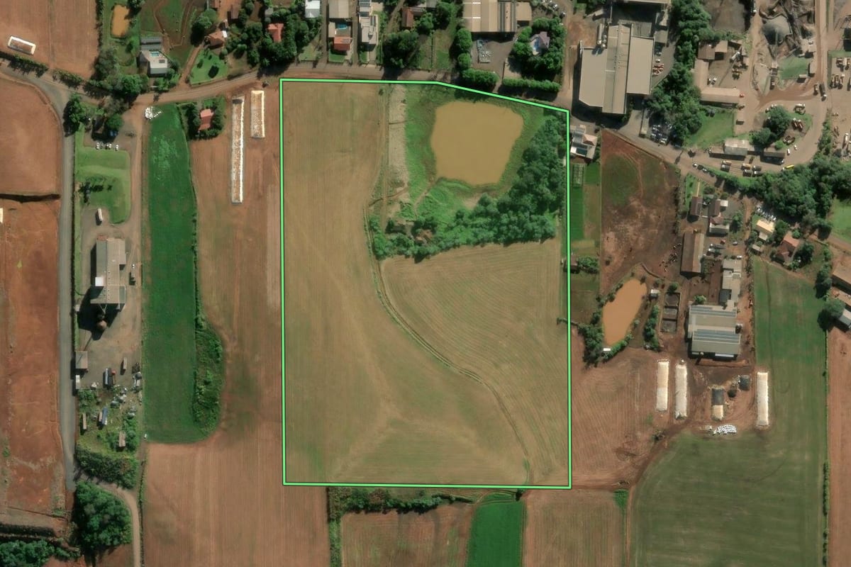 Imagem de satélite do imóvel rural em Estrela (RS), com o contorno declarado no CAR desenhado por cima.