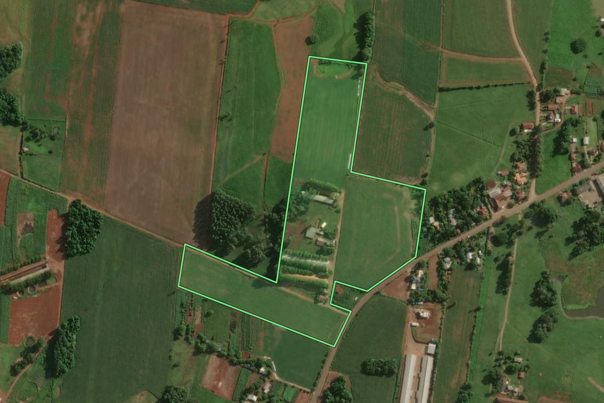Imagem de satélite do imóvel rural em Estrela (RS), com o contorno declarado no CAR desenhado por cima.