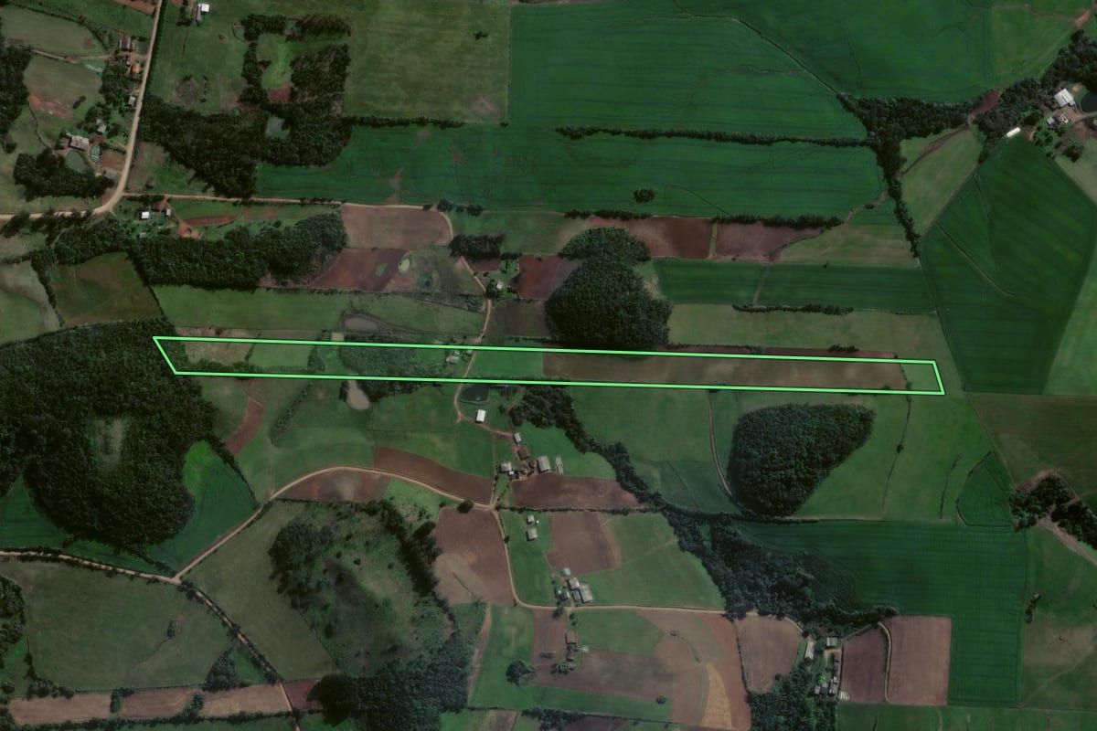 Imagem de satélite do imóvel rural em Estrela Velha (RS), com o contorno declarado no CAR desenhado por cima.
