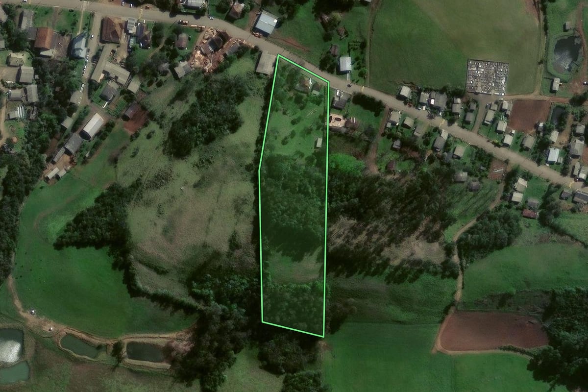Imagem de satélite do imóvel rural em Estrela Velha (RS), com o contorno declarado no CAR desenhado por cima.