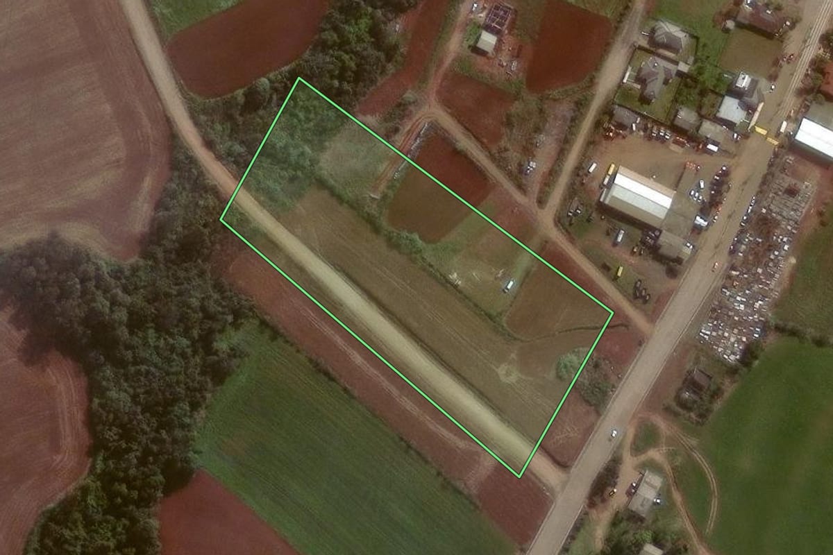 Imagem de satélite do imóvel rural em Estrela Velha (RS), com o contorno declarado no CAR desenhado por cima.