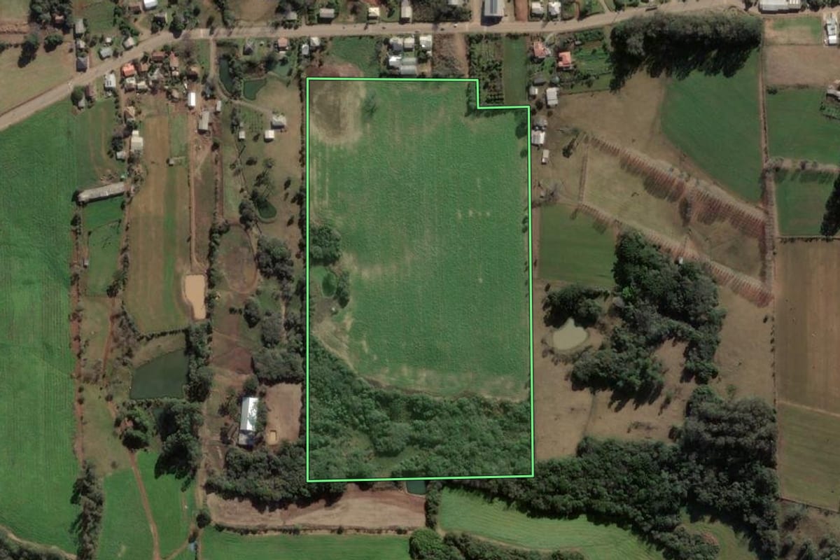 Imagem de satélite do imóvel rural em Fagundes Varela (RS), com o contorno declarado no CAR desenhado por cima.