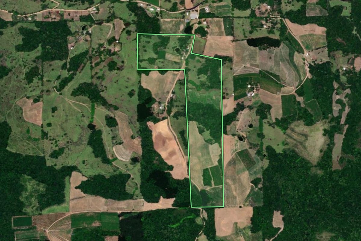 Imagem de satélite do imóvel rural em Fagundes Varela (RS), com o contorno declarado no CAR desenhado por cima.