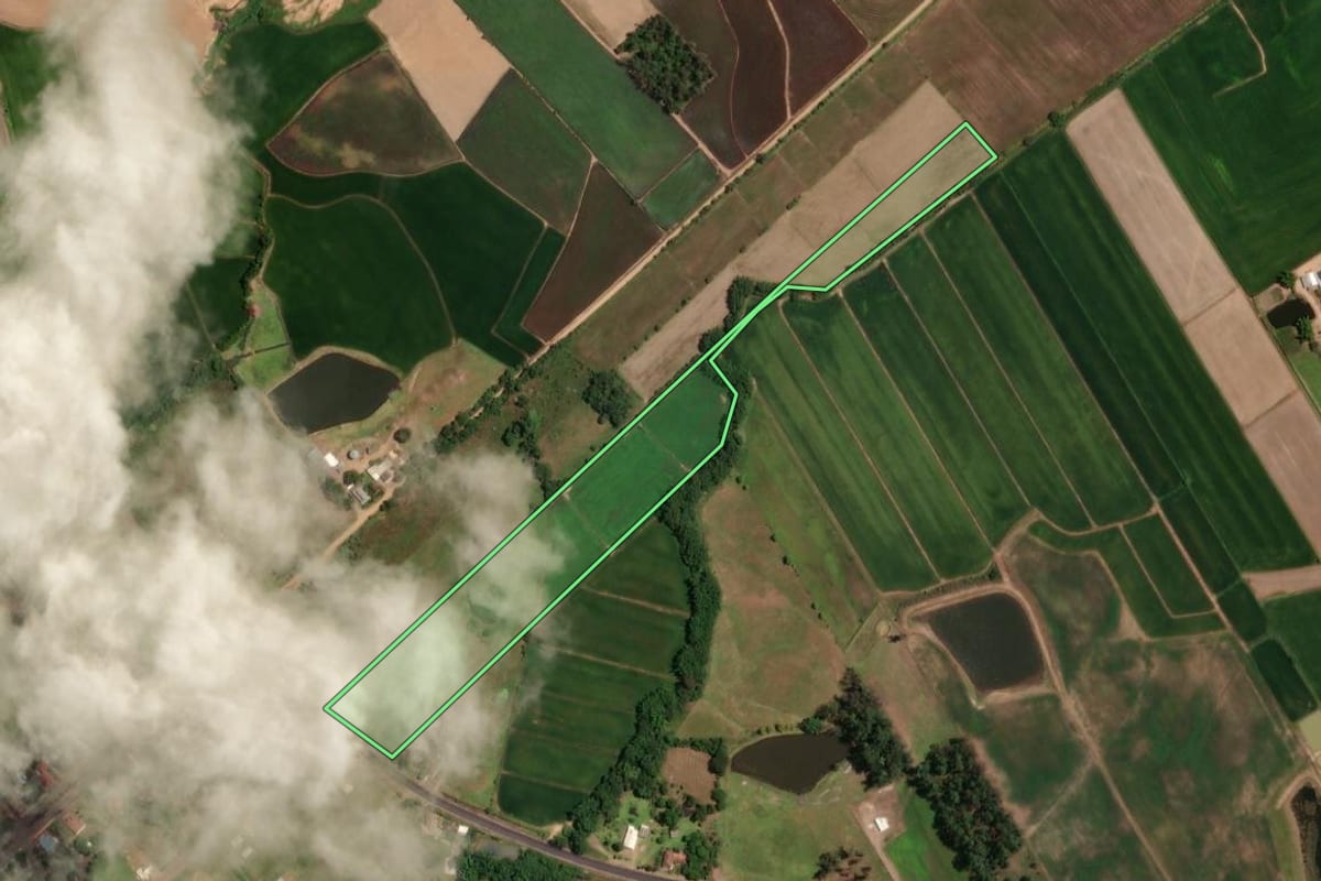 Imagem de satélite do imóvel rural em Faxinal do Soturno (RS), com o contorno declarado no CAR desenhado por cima.