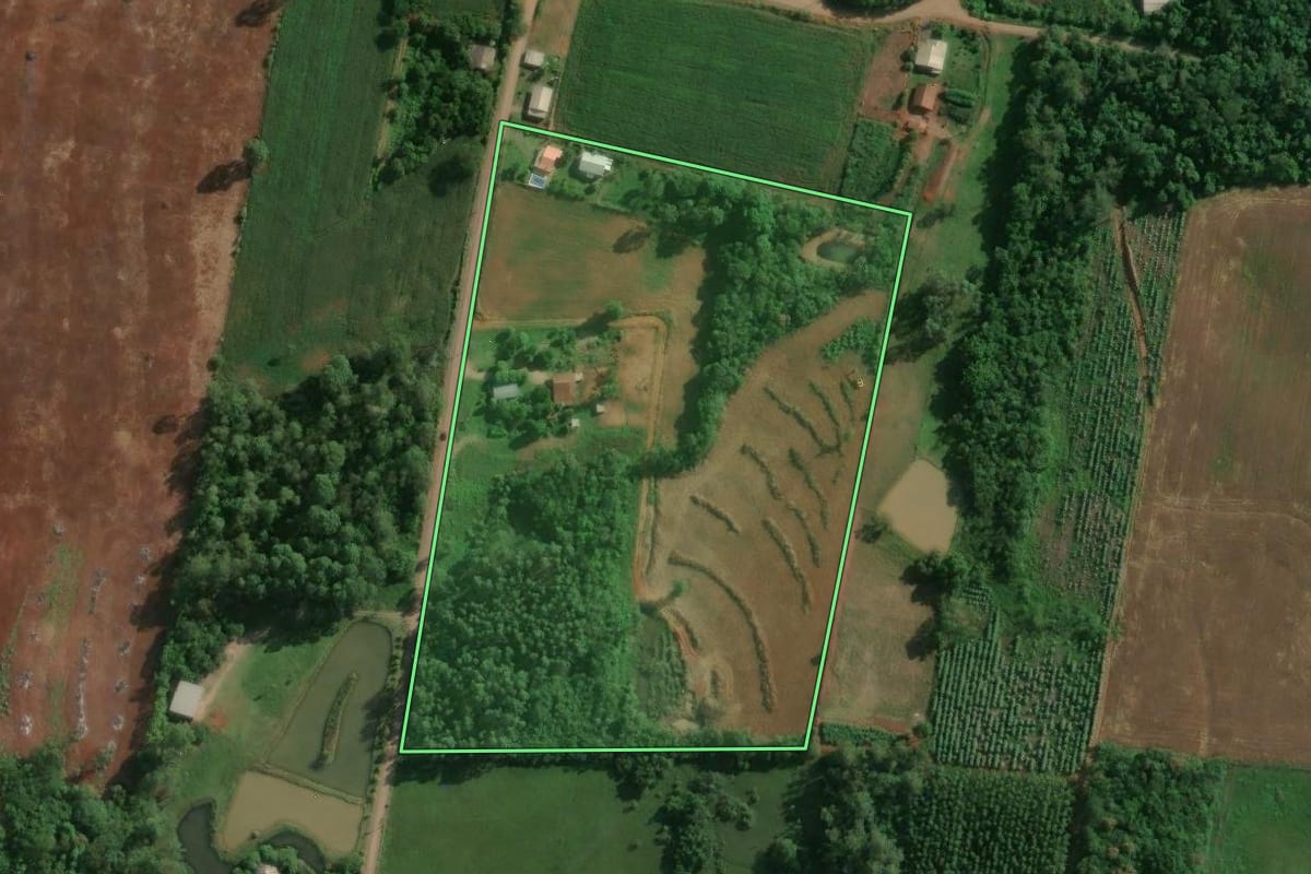 Imagem de satélite do imóvel rural em Fazenda Vilanova (RS), com o contorno declarado no CAR desenhado por cima.