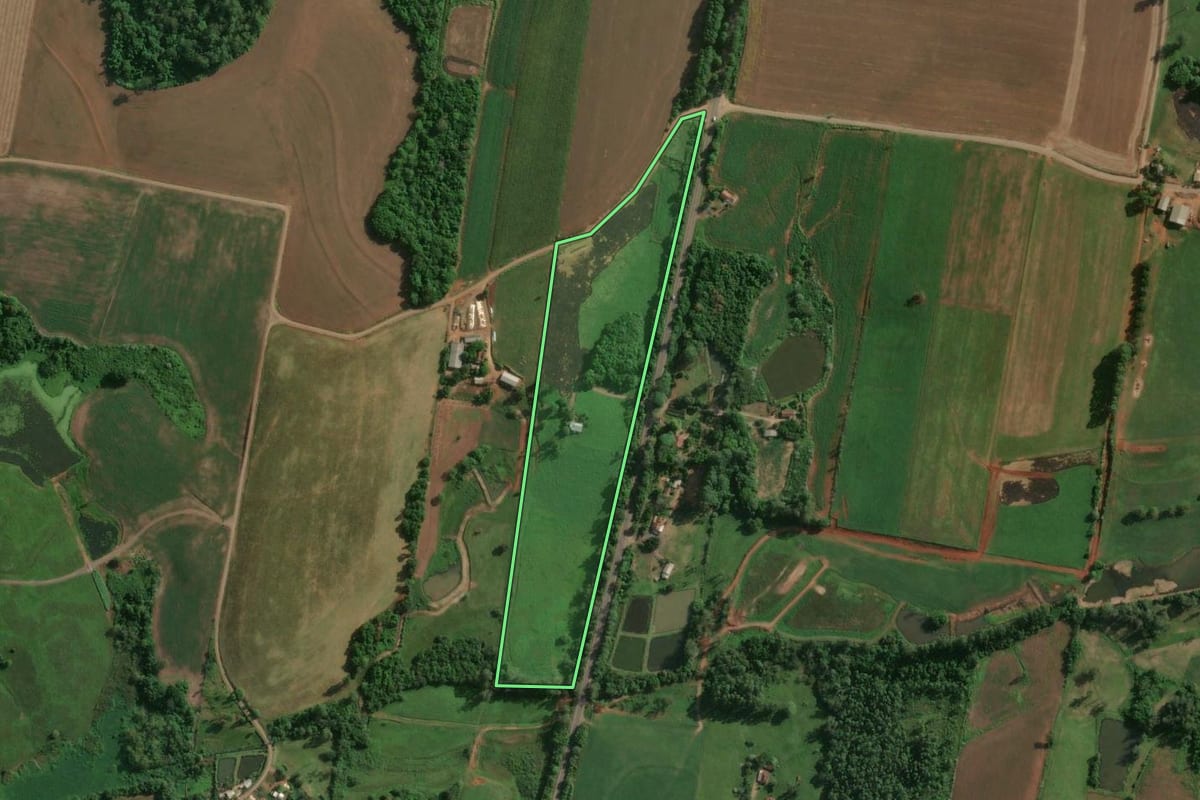 Imagem de satélite do imóvel rural em Fazenda Vilanova (RS), com o contorno declarado no CAR desenhado por cima.