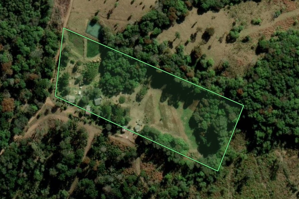 Imagem de satélite do imóvel rural em Fontoura Xavier (RS), com o contorno declarado no CAR desenhado por cima.