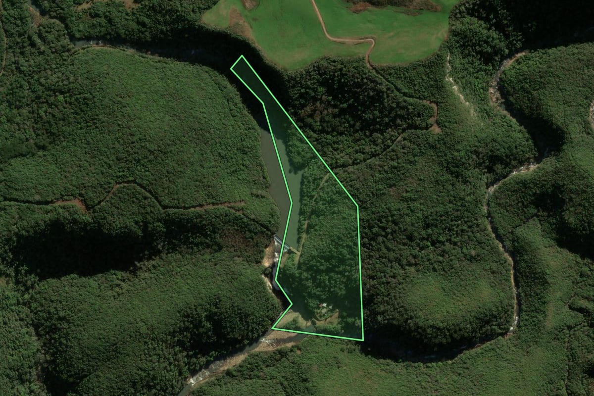 Imagem de satélite do imóvel rural em Fontoura Xavier (RS), com o contorno declarado no CAR desenhado por cima.
