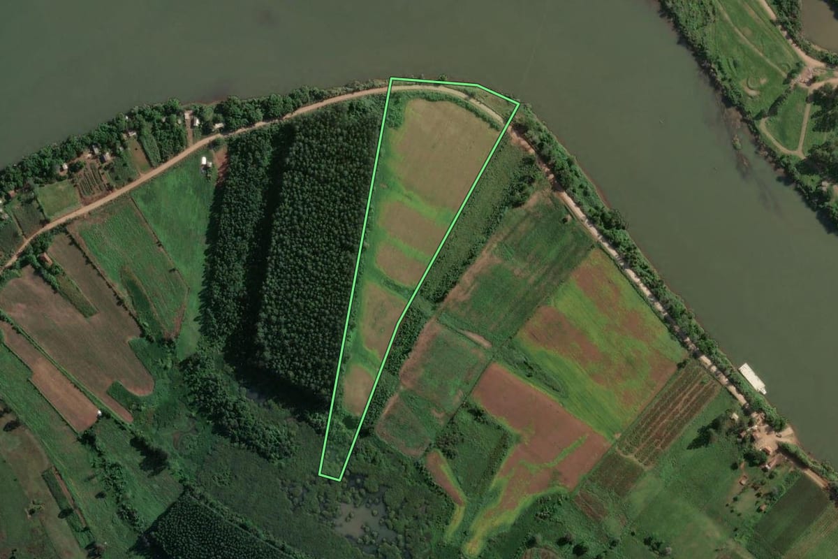 Imagem de satélite do imóvel rural em General Câmara (RS), com o contorno declarado no CAR desenhado por cima.