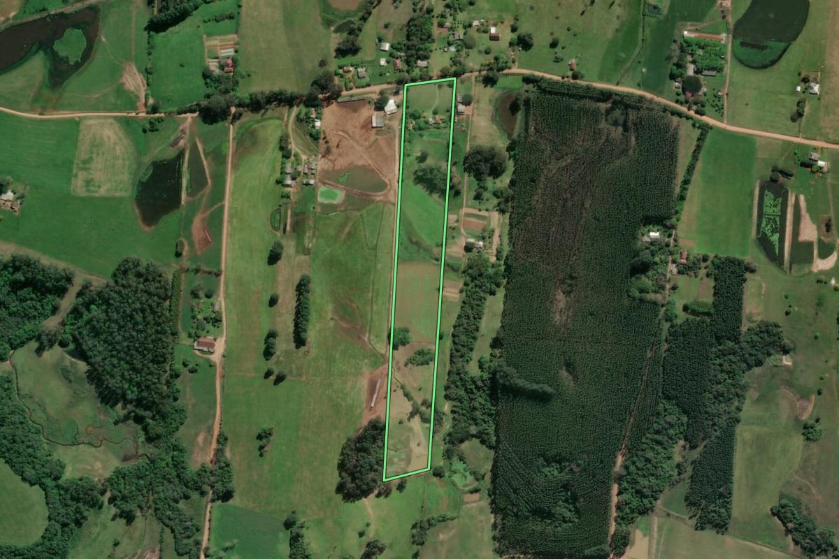 Imagem de satélite do imóvel rural em General Câmara (RS), com o contorno declarado no CAR desenhado por cima.