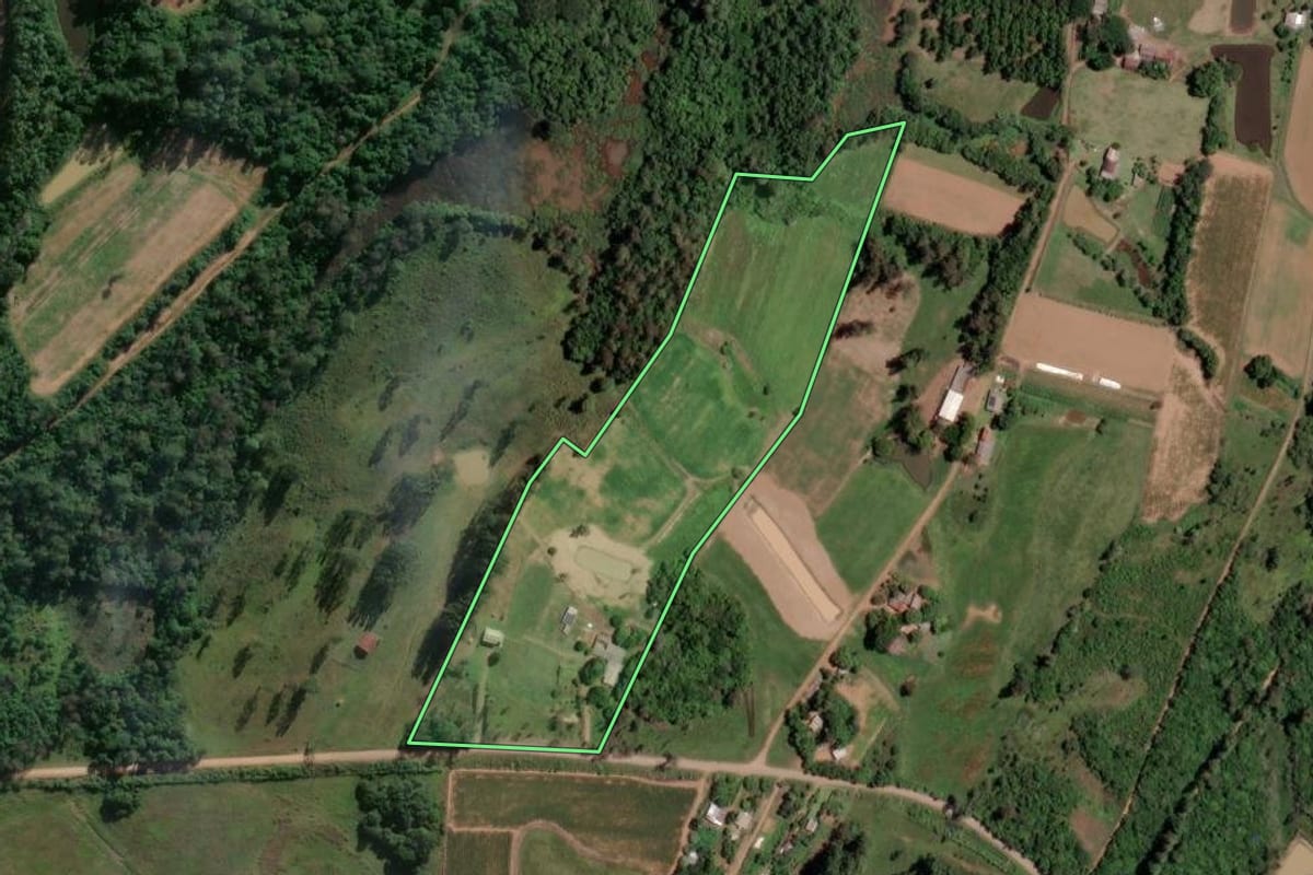 Imagem de satélite do imóvel rural em General Câmara (RS), com o contorno declarado no CAR desenhado por cima.