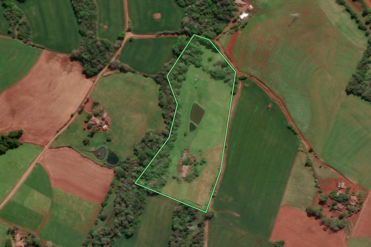 Imagem de satélite do imóvel rural em Giruá (RS), com o contorno declarado no CAR desenhado por cima.