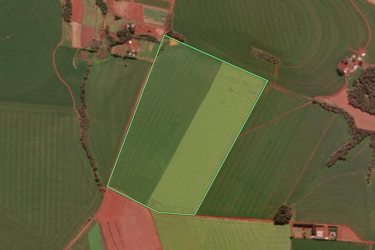 Imagem de satélite do imóvel rural em Giruá (RS), com o contorno declarado no CAR desenhado por cima.