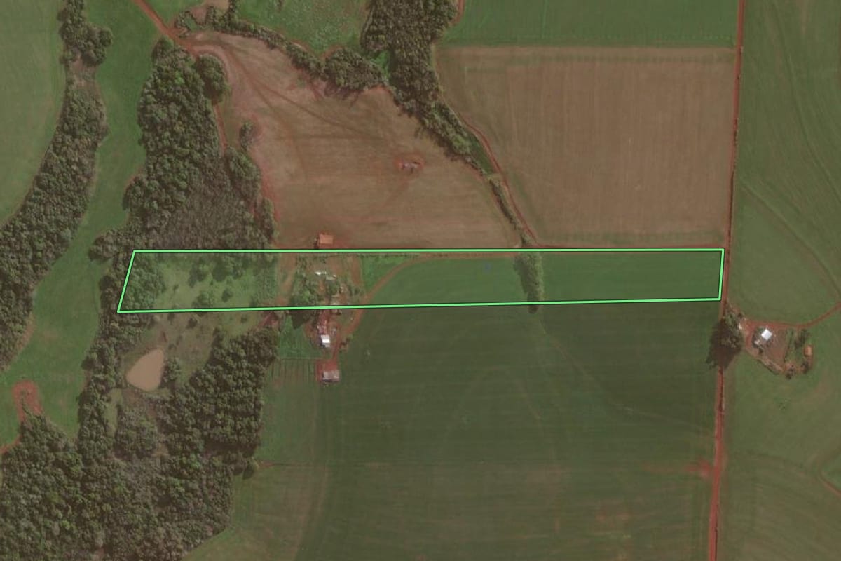 Imagem de satélite do imóvel rural em Giruá (RS), com o contorno declarado no CAR desenhado por cima.