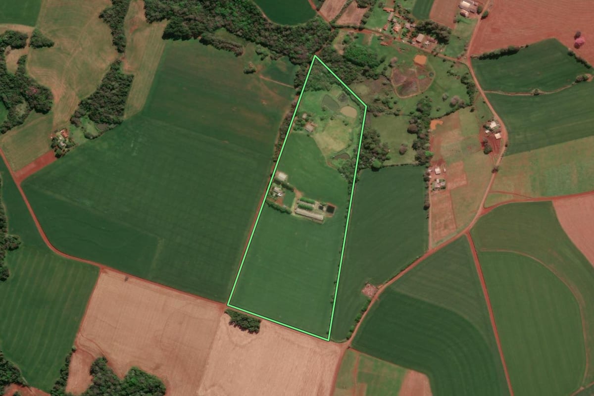 Imagem de satélite do imóvel rural em Giruá (RS), com o contorno declarado no CAR desenhado por cima.