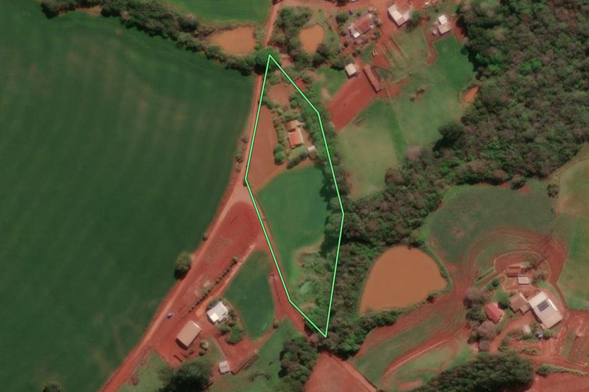 Imagem de satélite do imóvel rural em Giruá (RS), com o contorno declarado no CAR desenhado por cima.