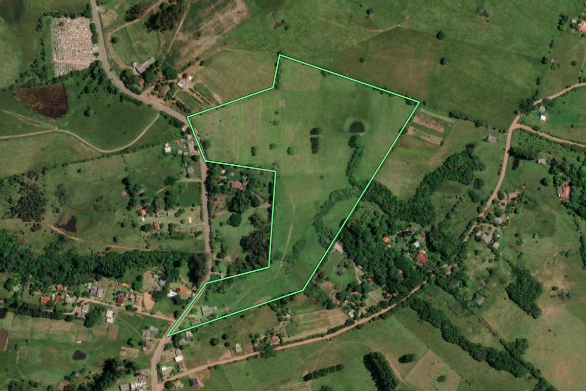 Imagem de satélite do imóvel rural em Gravataí (RS), com o contorno declarado no CAR desenhado por cima.