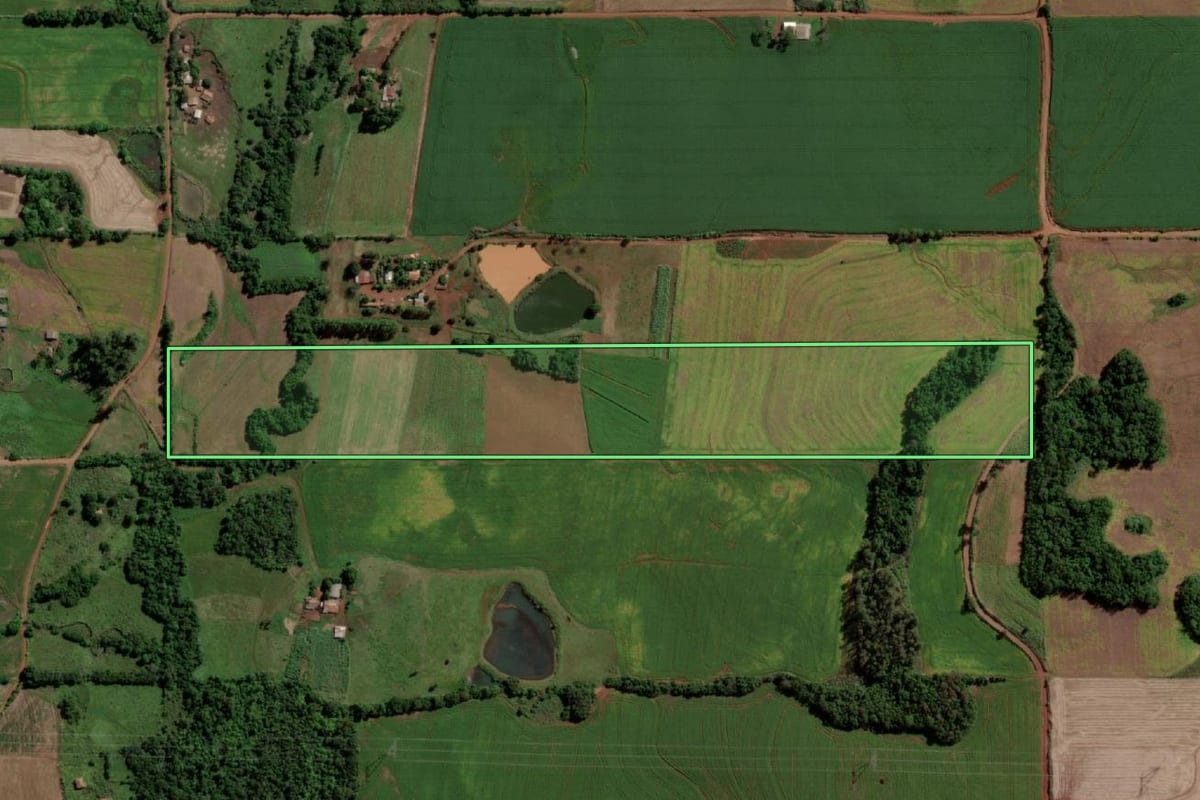 Imagem de satélite do imóvel rural em Guarani das Missões (RS), com o contorno declarado no CAR desenhado por cima.