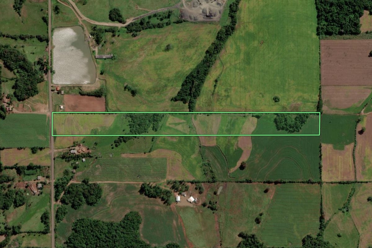 Imagem de satélite do imóvel rural em Guarani das Missões (RS), com o contorno declarado no CAR desenhado por cima.