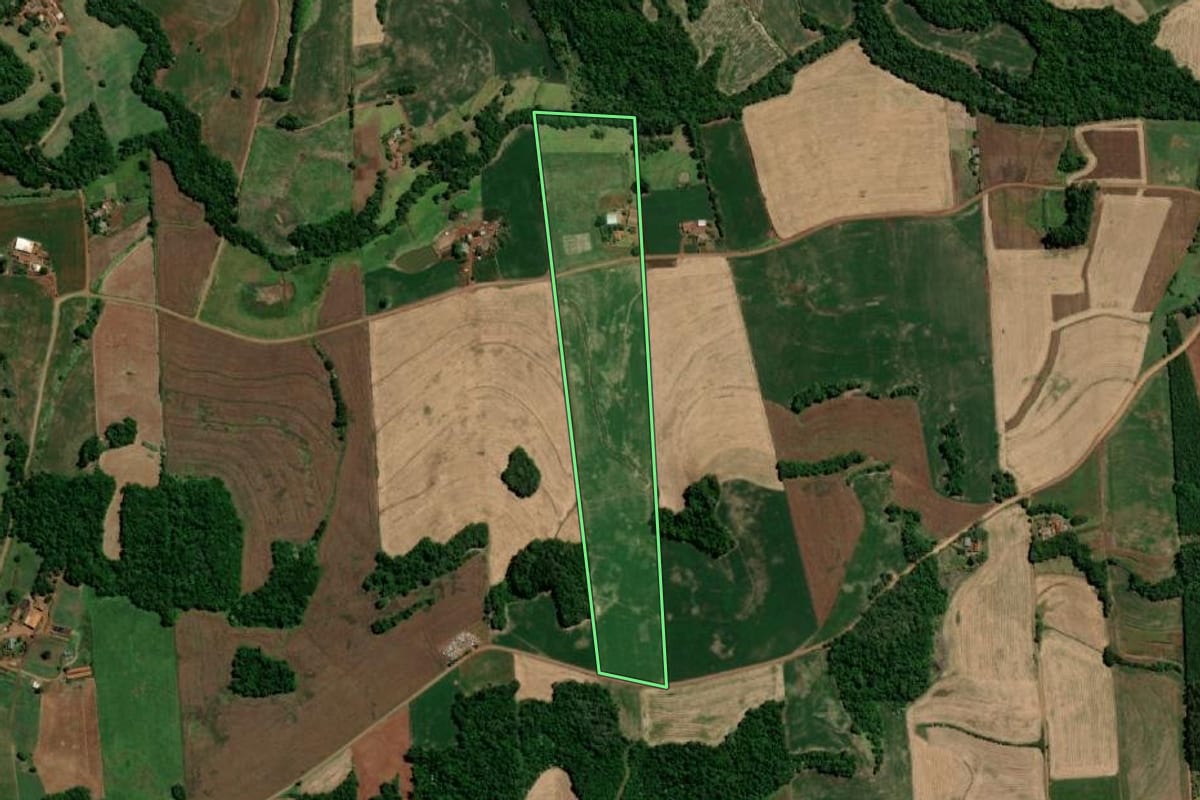 Imagem de satélite do imóvel rural em Horizontina (RS), com o contorno declarado no CAR desenhado por cima.