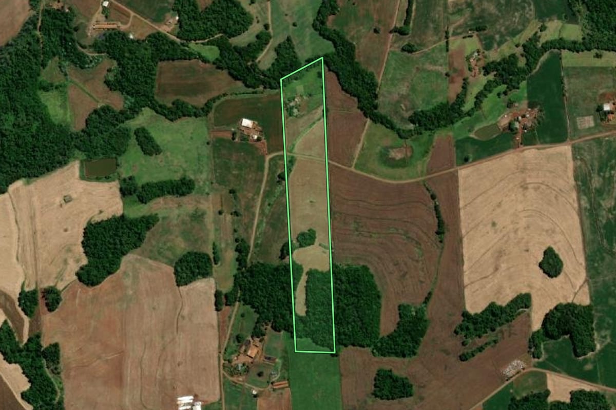 Imagem de satélite do imóvel rural em Horizontina (RS), com o contorno declarado no CAR desenhado por cima.