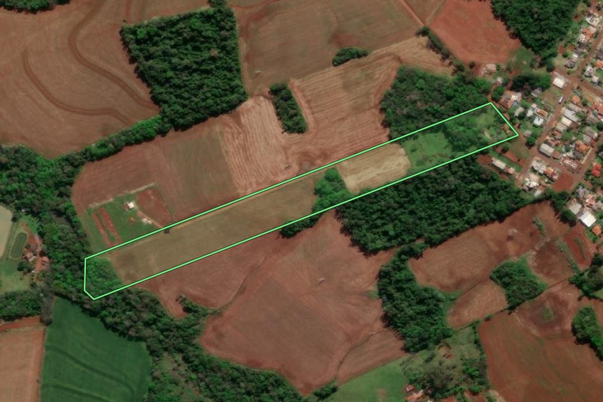 Imagem de satélite do imóvel rural em Horizontina (RS), com o contorno declarado no CAR desenhado por cima.