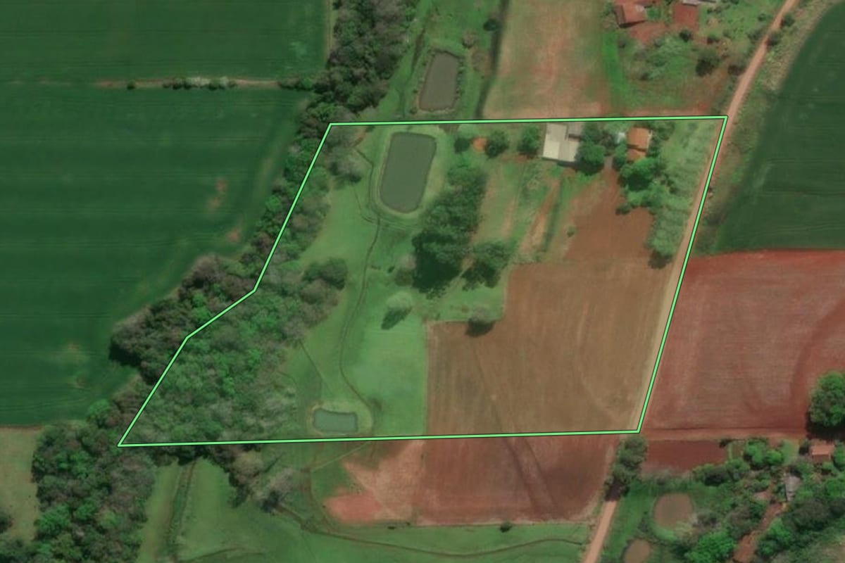 Imagem de satélite do imóvel rural em Horizontina (RS), com o contorno declarado no CAR desenhado por cima.