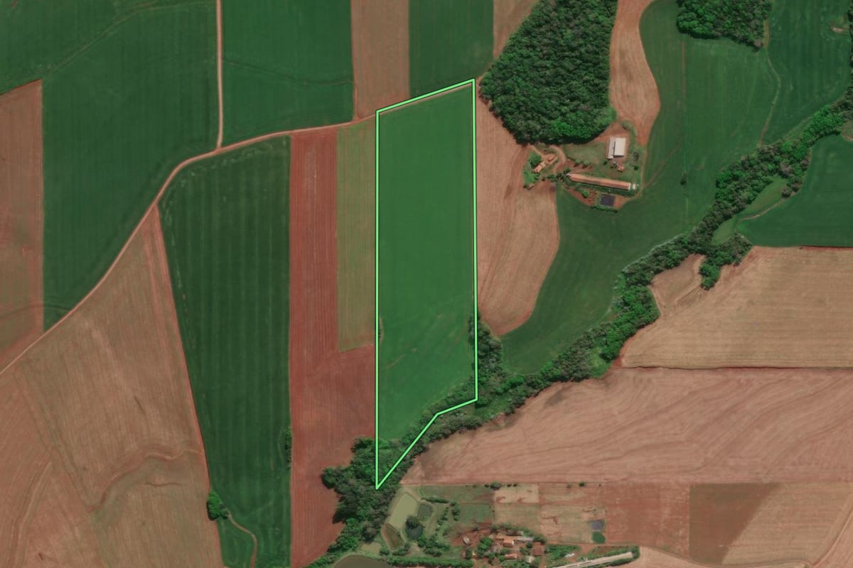 Imagem de satélite do imóvel rural em Horizontina (RS), com o contorno declarado no CAR desenhado por cima.