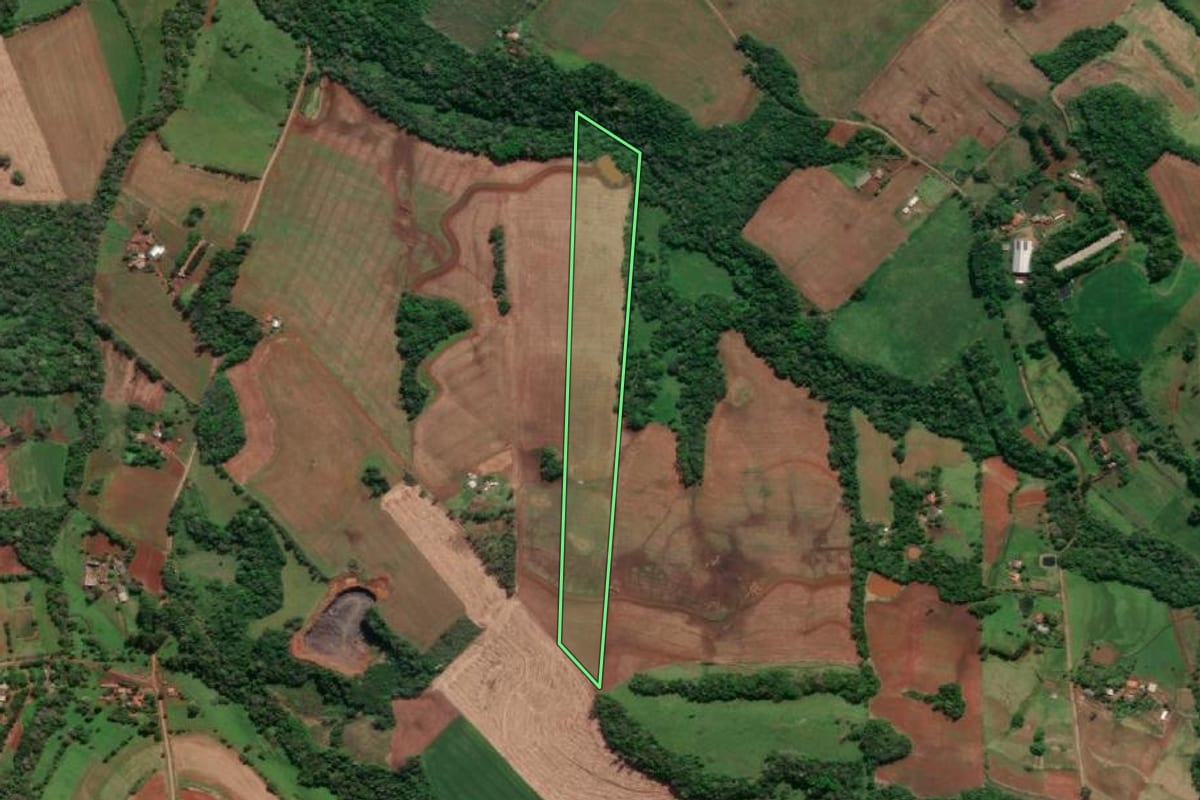 Imagem de satélite do imóvel rural em Horizontina (RS), com o contorno declarado no CAR desenhado por cima.
