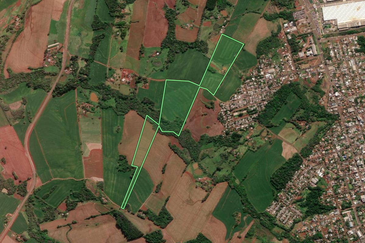 Imagem de satélite do imóvel rural em Horizontina (RS), com o contorno declarado no CAR desenhado por cima.