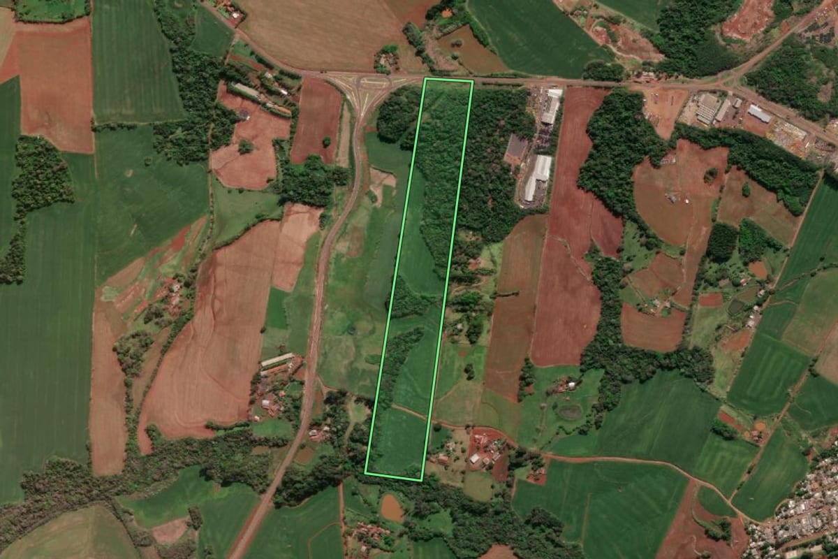 Imagem de satélite do imóvel rural em Horizontina (RS), com o contorno declarado no CAR desenhado por cima.
