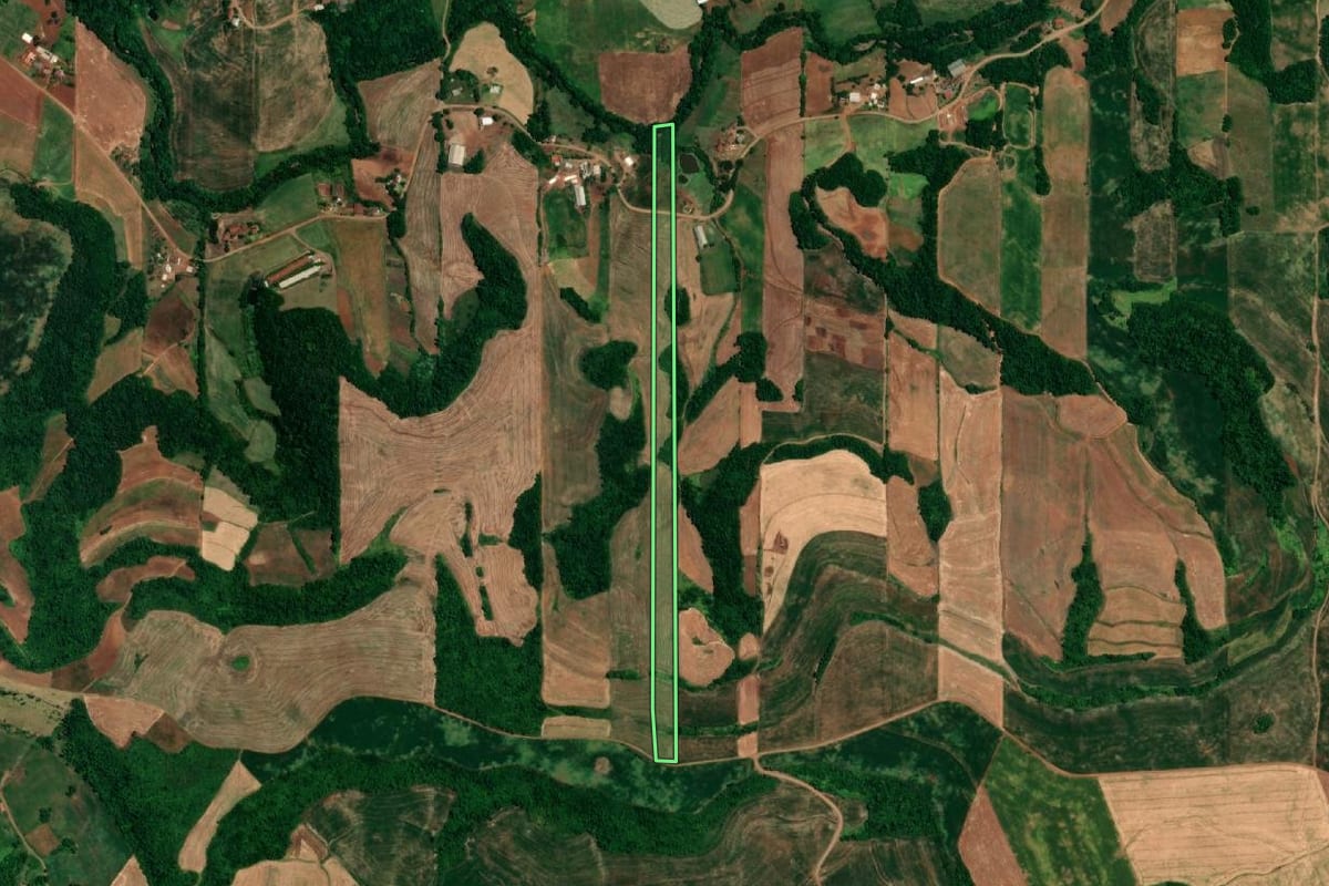 Imagem de satélite do imóvel rural em Humaitá (RS), com o contorno declarado no CAR desenhado por cima.