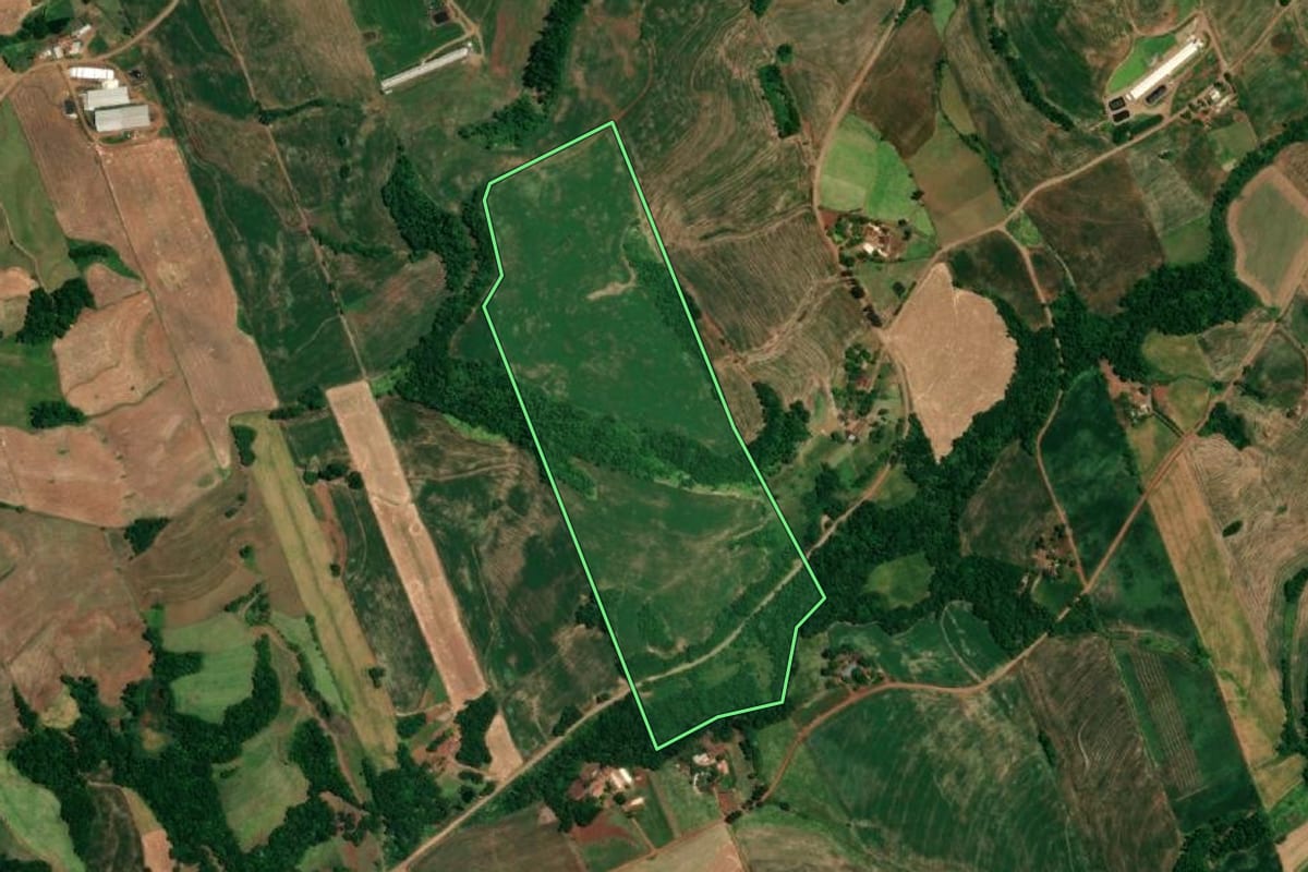 Imagem de satélite do imóvel rural em Humaitá (RS), com o contorno declarado no CAR desenhado por cima.