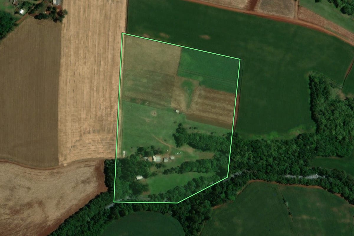 Imagem de satélite do imóvel rural em Humaitá (RS), com o contorno declarado no CAR desenhado por cima.