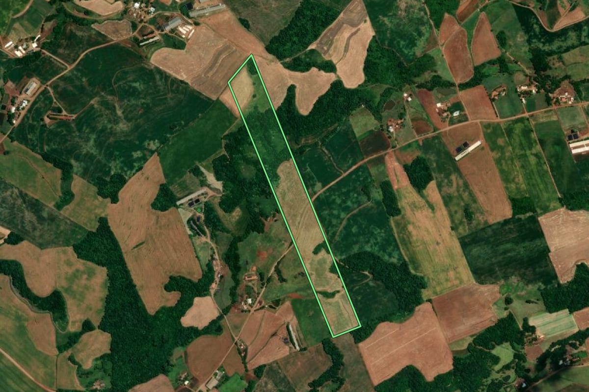 Imagem de satélite do imóvel rural em Humaitá (RS), com o contorno declarado no CAR desenhado por cima.