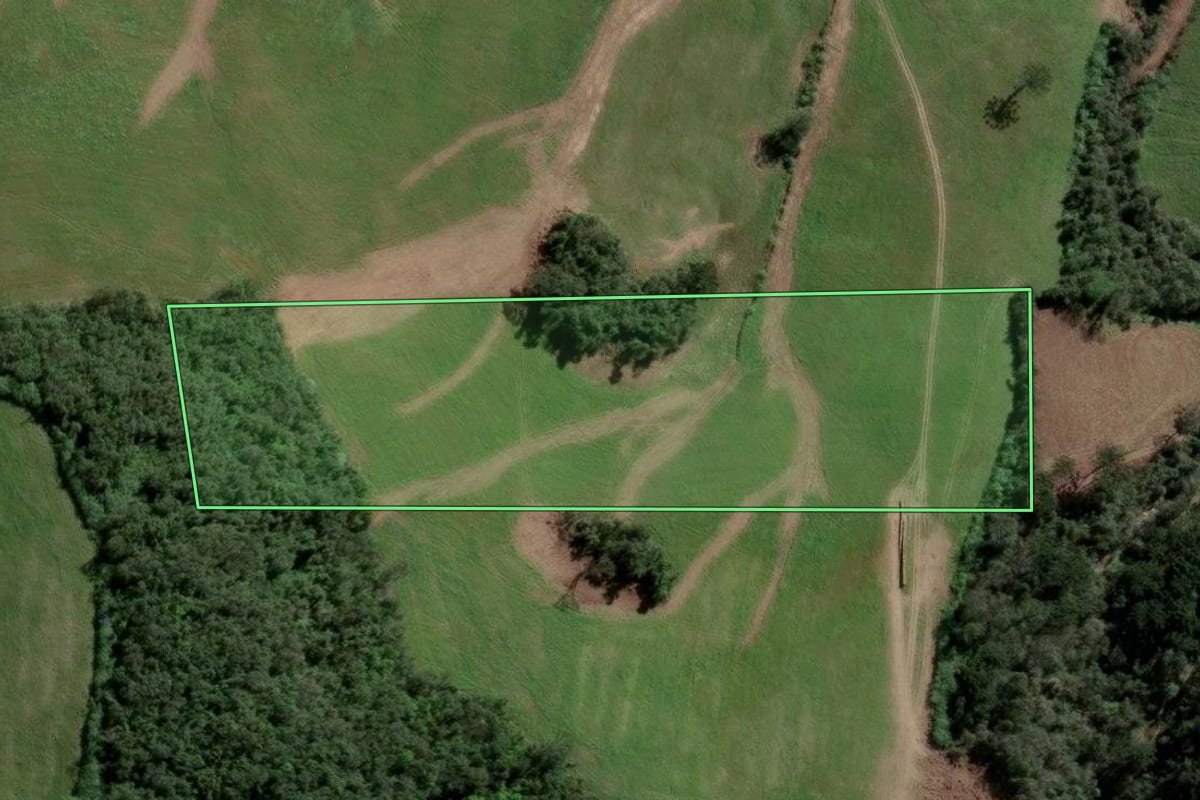 Imagem de satélite do imóvel rural em Ibarama (RS), com o contorno declarado no CAR desenhado por cima.