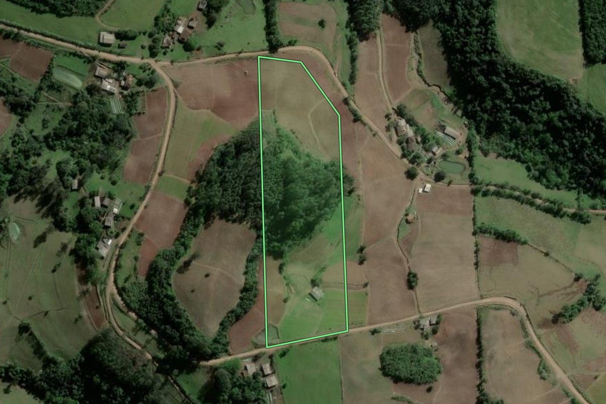 Imagem de satélite do imóvel rural em Ibarama (RS), com o contorno declarado no CAR desenhado por cima.