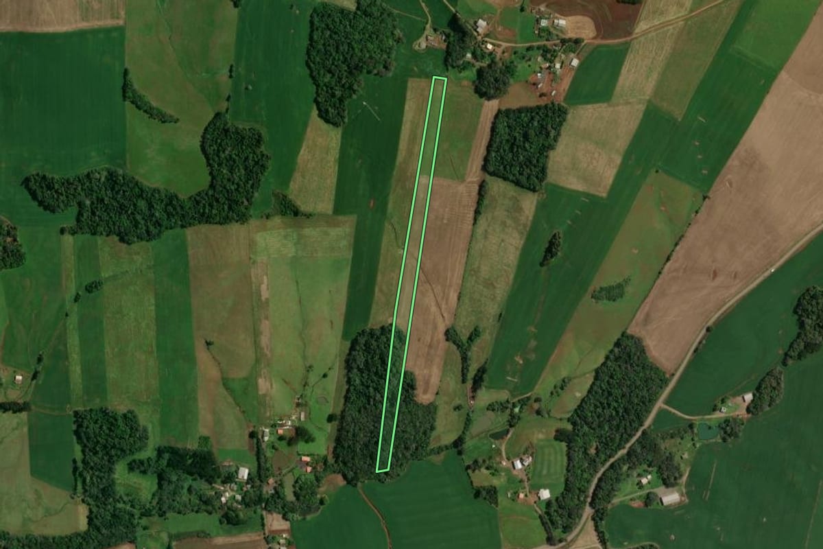 Imagem de satélite do imóvel rural em Ibiaçá (RS), com o contorno declarado no CAR desenhado por cima.