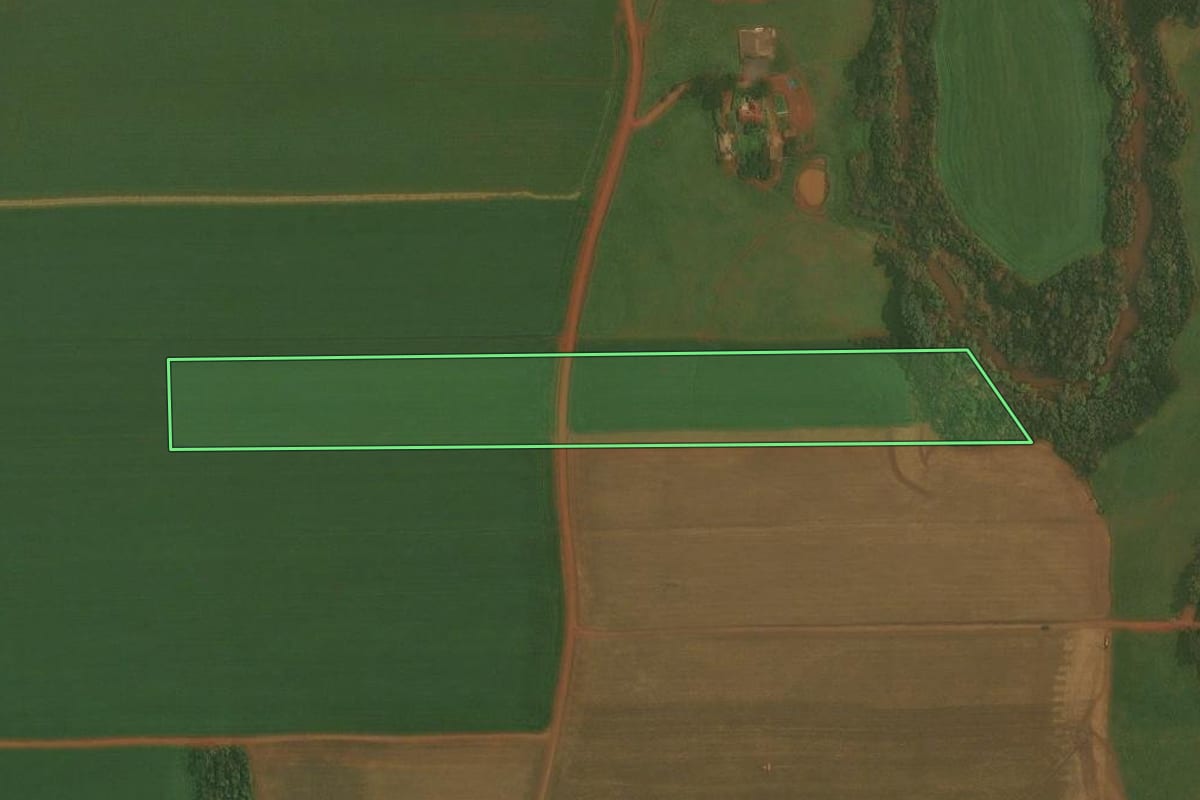Imagem de satélite do imóvel rural em Ibirubá (RS), com o contorno declarado no CAR desenhado por cima.